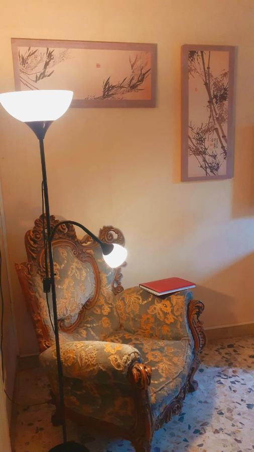 Bed And Books Isabella Bed & Breakfast คาตาเนีย ภายนอก รูปภาพ