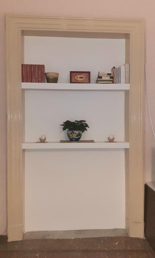 Bed And Books Isabella Bed & Breakfast คาตาเนีย ภายนอก รูปภาพ